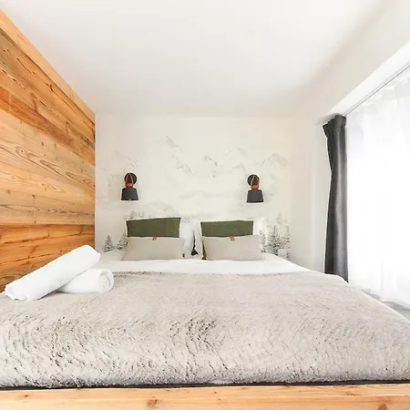 Les Cimes Du Mont-blanc Apartment *
